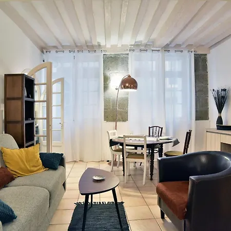 L'amuros - Wifi- 200m Apartment *